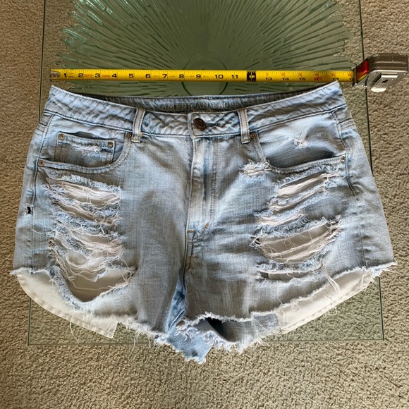 SOLD 🎀 AE Jean shorts - Picture 1 of 1